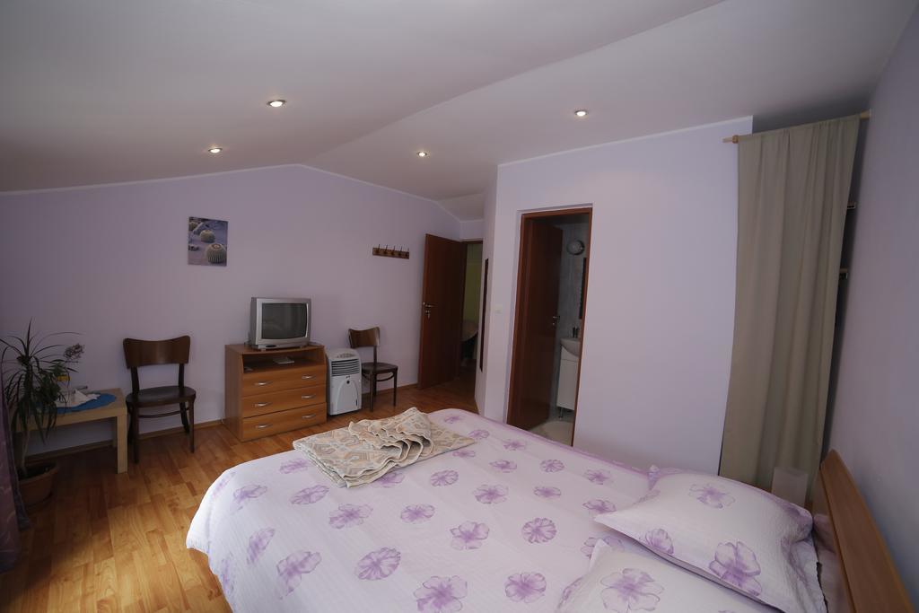 Pension Casa Anadam Baile Herculane Room photo